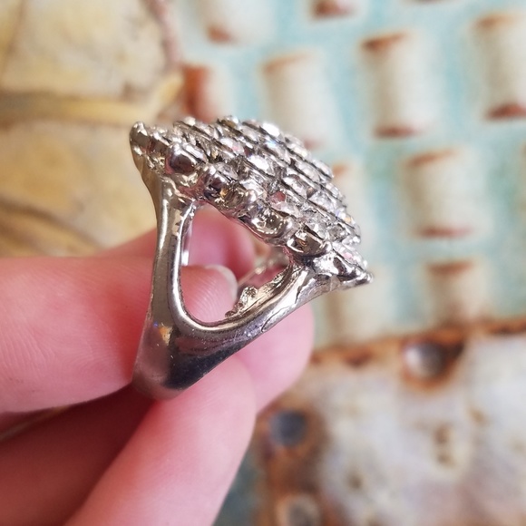 Diamond Rhinestone Statement Ring - Picture 8 of 8